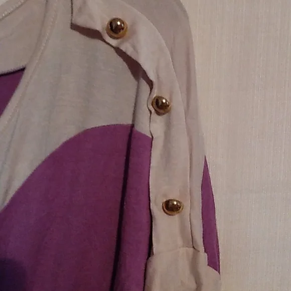 Top - Picture 4 of 11